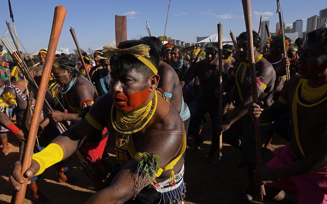    GRUPOS INDÍGENAS COMIENZAN LA SEMANA DE PROTESTA CONTRA JAIR BOLSONARO EN BRASILIA