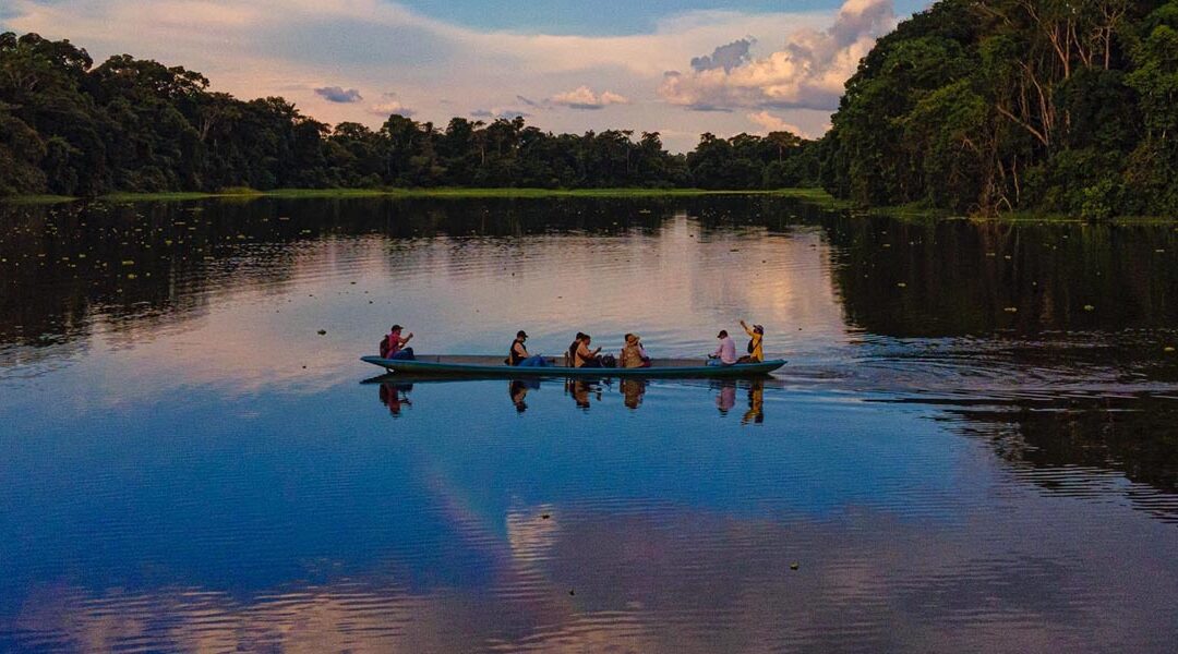 Jovens indígenas iniciam curso para a conservação e a defesa dos seus territórios na Amazônia