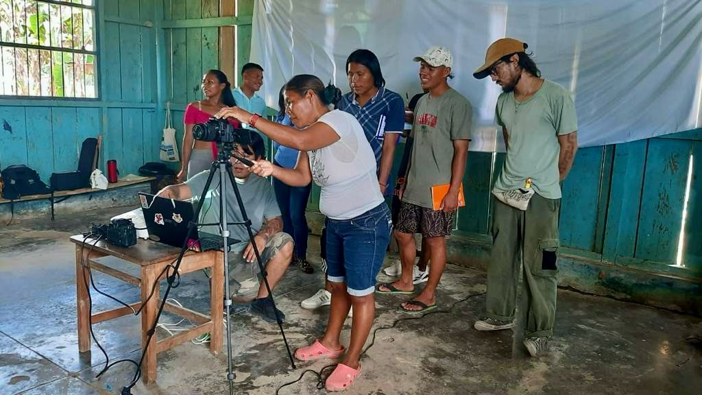 Comunidad Ticuna de Bufeococha en la Amazonía peruana ha estimulado la lengua ticuna a través del trabajo audiovisual