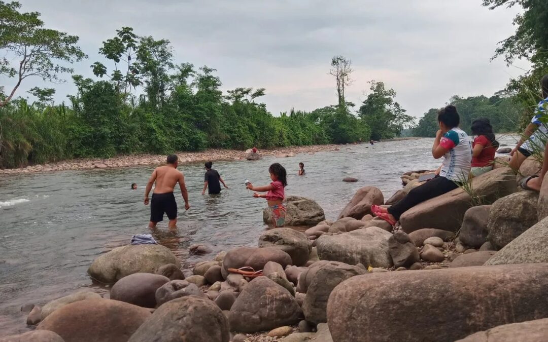 Juventudes de Kakataibo: Guardianes de la Naturaleza y promotores del turismo comunitario en Puerto Azul